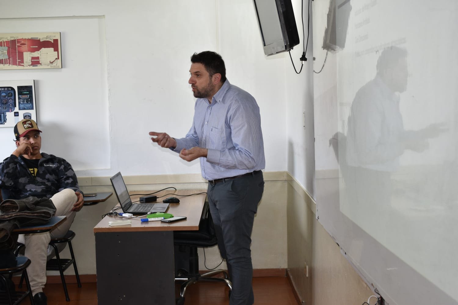 ICAROS - Capacitaciones In Company