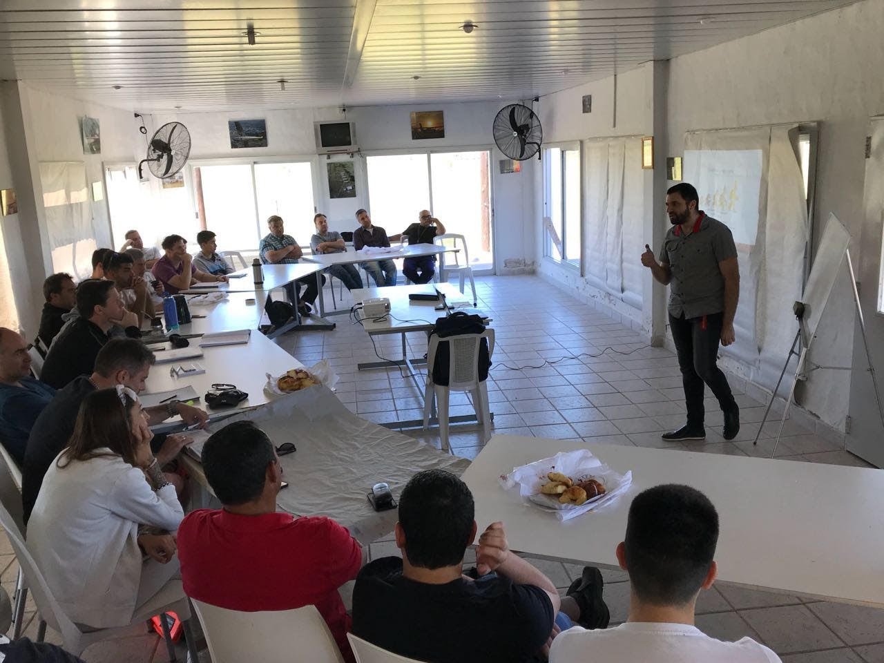 ICAROS - Capacitaciones In Company