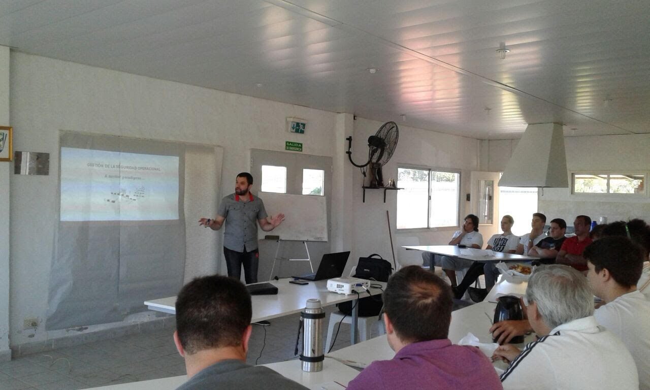 ICAROS - Capacitaciones In Company
